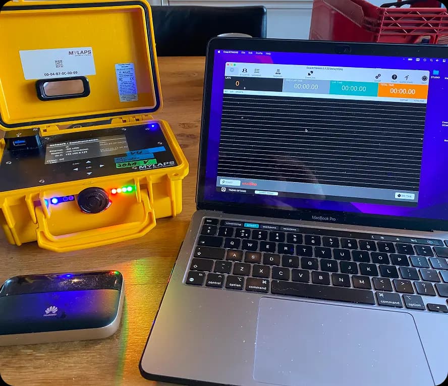 CoachLINK timing device that feeds live data to CoachDISPLAY